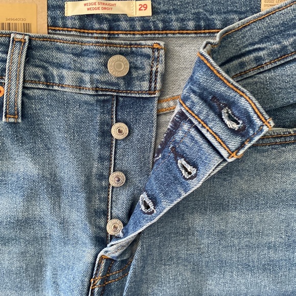 💙NWT: LEVI’S✨ Women’s Wedgie Straight Jeans - Size 29 - Picture 6 of 13
